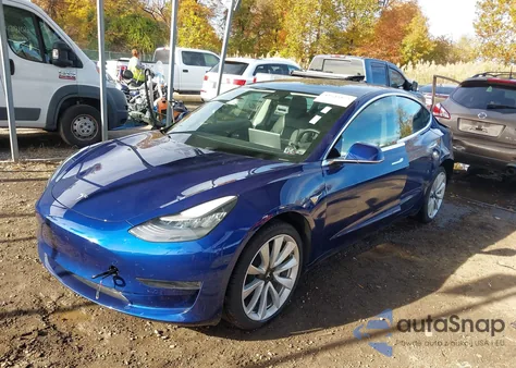 2020 Tesla Model 3 Standard Range Plus Rear-Wheel Drive/Standard Range Rear-Wheel Drive z USA, uszkodzony, nr VIN 5YJ3E1EA3LF783827